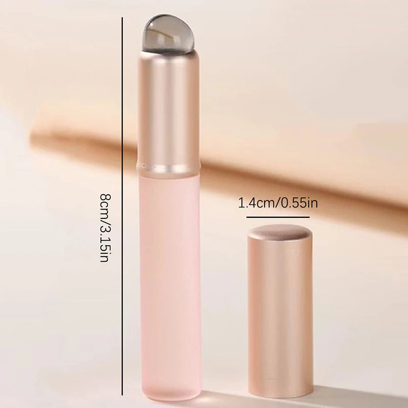 Mini Silicone Lip Brush & Concealer Applicator with Cover – Lip Mask, Lip Gloss, and Lipstick Brush